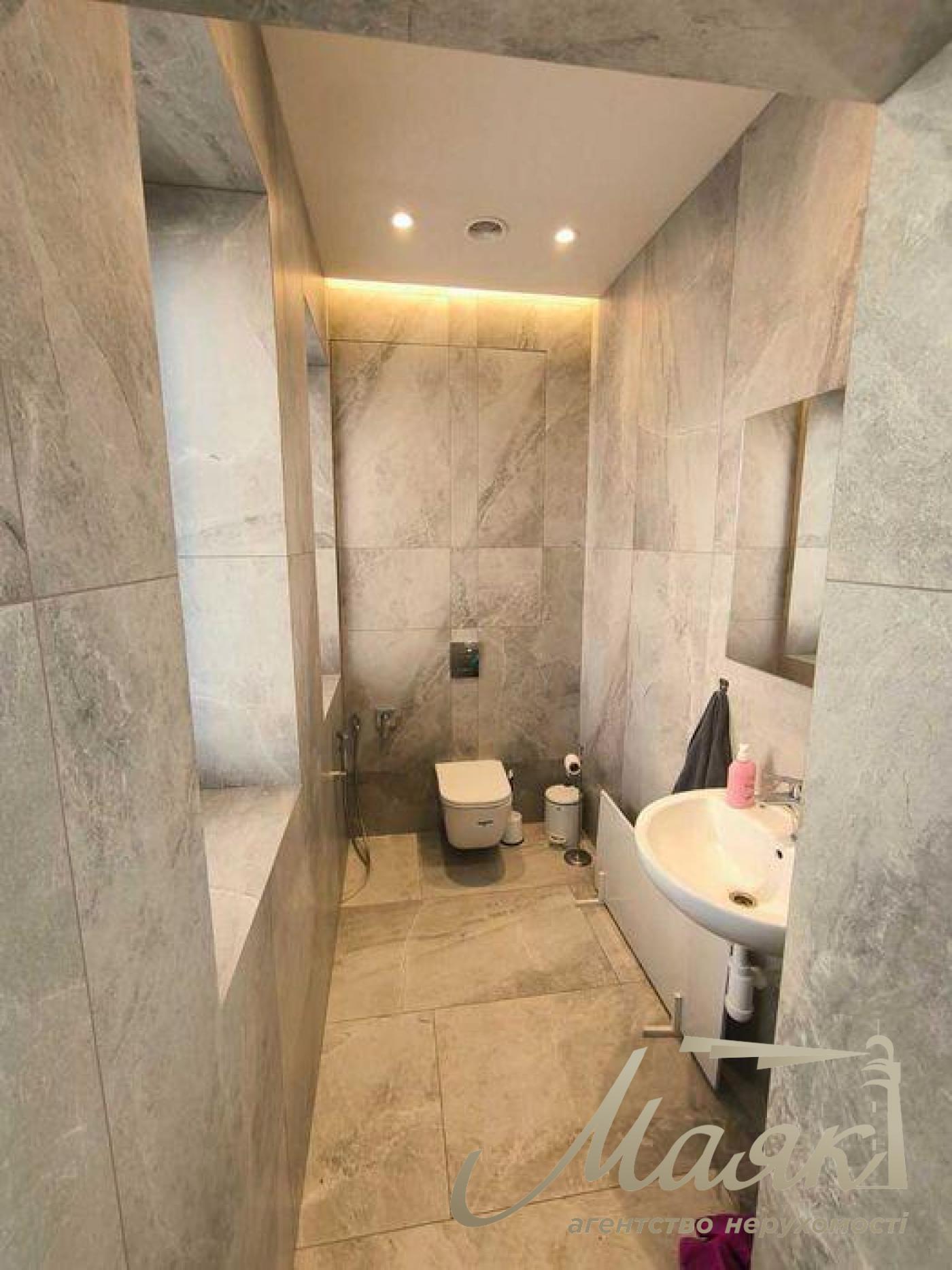 Office for rent 95 sq.m. Pechersk, Center