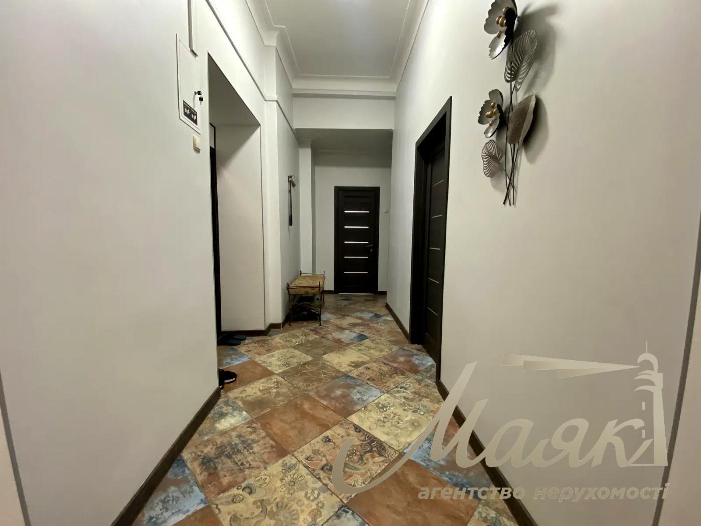 Аренда 3-комнатной квартиры ул. Софиевская 1/2, Майдан Независимости, Центр