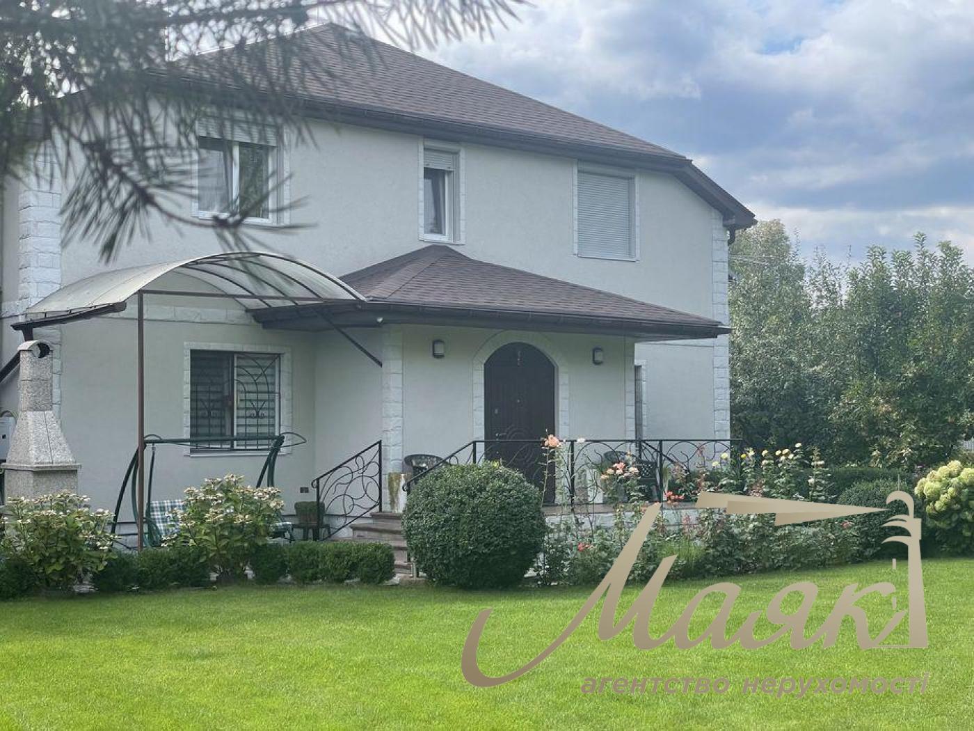 Sale of a 2-storey house in Rudyki. House area 254 sq. m. Plot 18 acres.