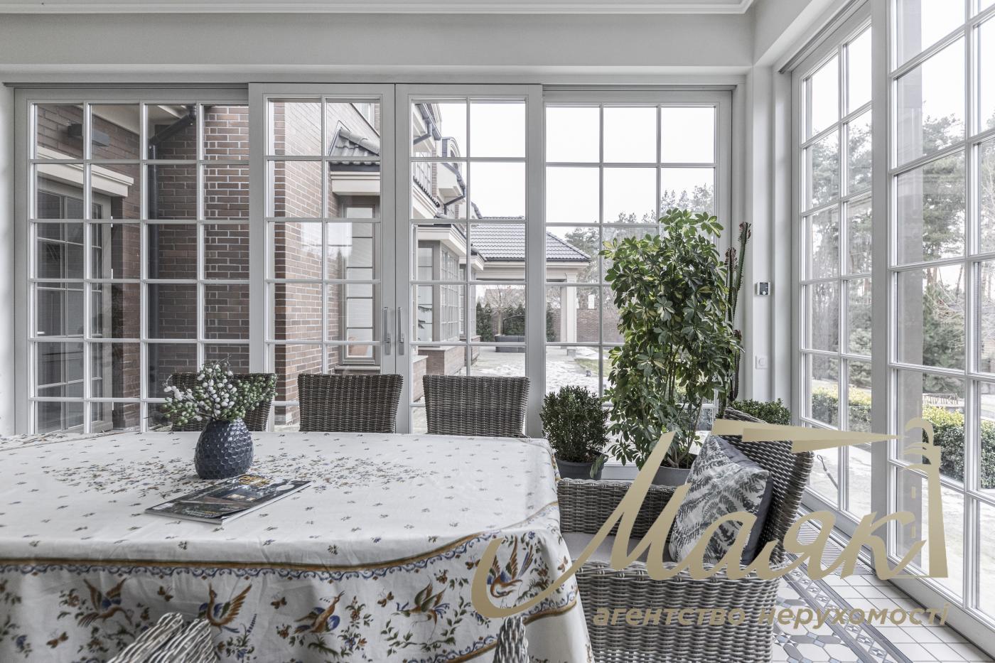 Продажа загородной резиденции в с.Капитановка, Киево-Святошинский р-н