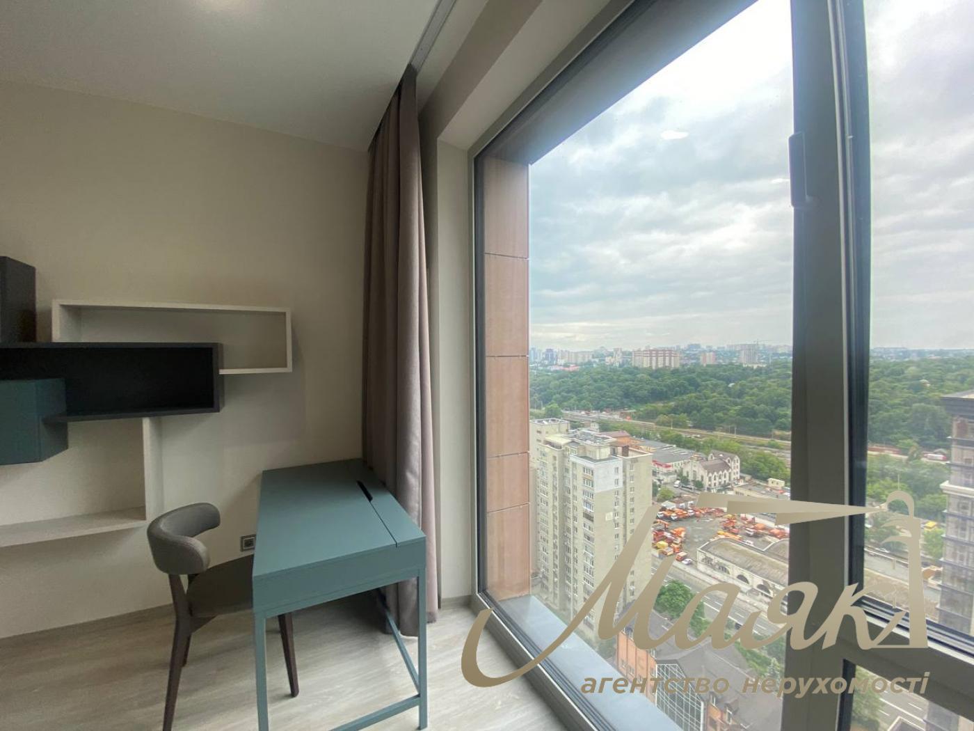 Rent of a three-story penthouse in the Atlantic residential complex at 118 Antonovich Street
