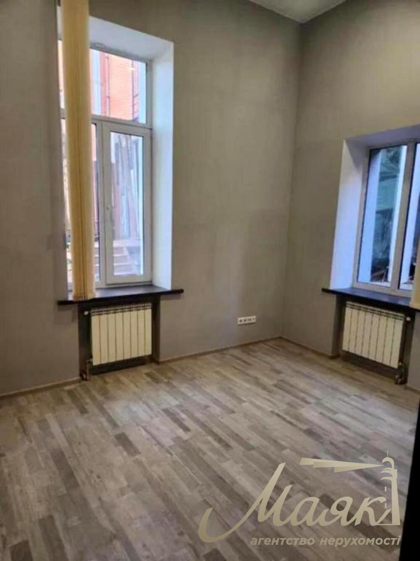 Оренда комерційної будівлі 600 м.кв. Печерський р-н