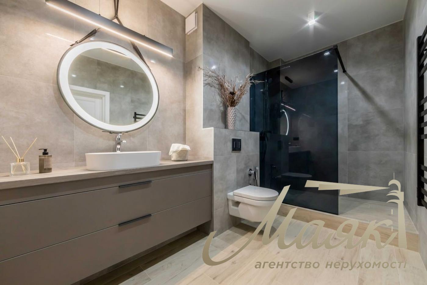 Продаж 2к квартири 84м2 у ЖК "Новопечерська Вежа".