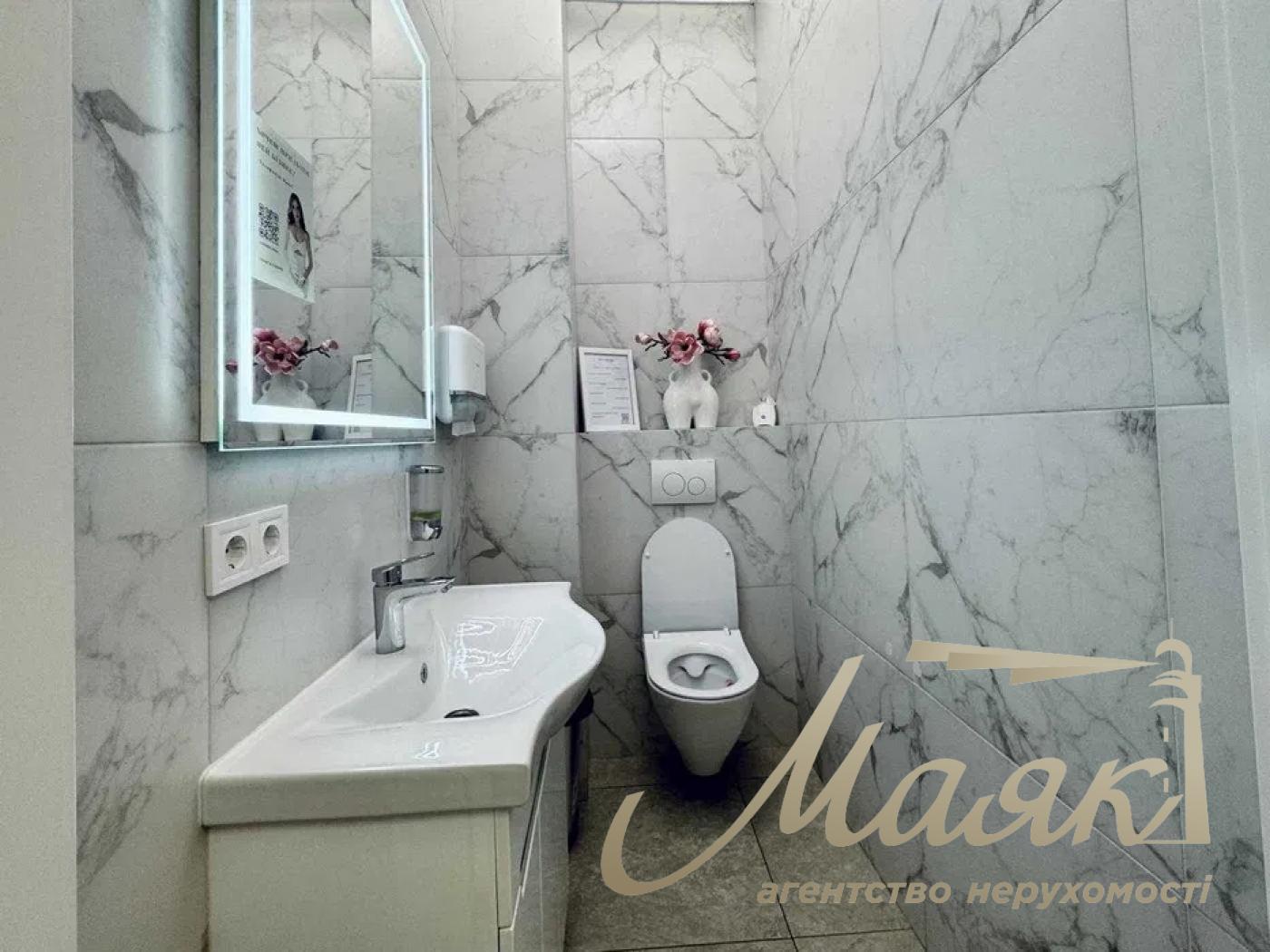 Оренда фасадного приміщення ЖК Новопечерські Липки, вул. Драгомирова (Верхогляда)