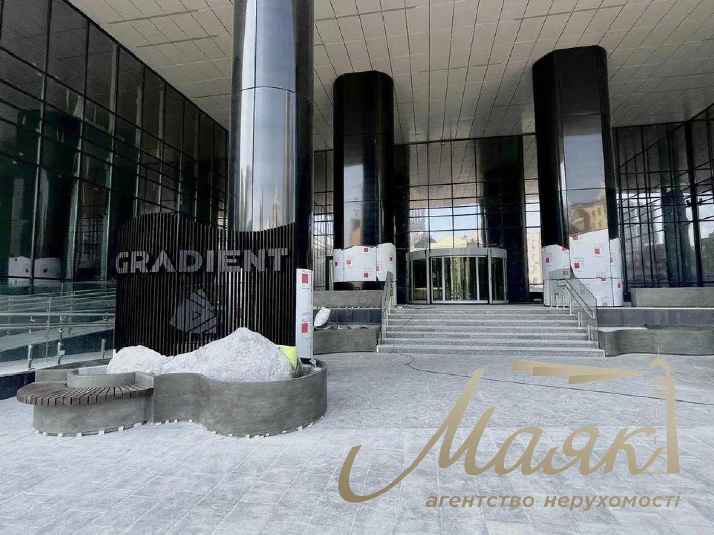 Аренда офисов в БЦ Градиент, ул.Короленковская, 4