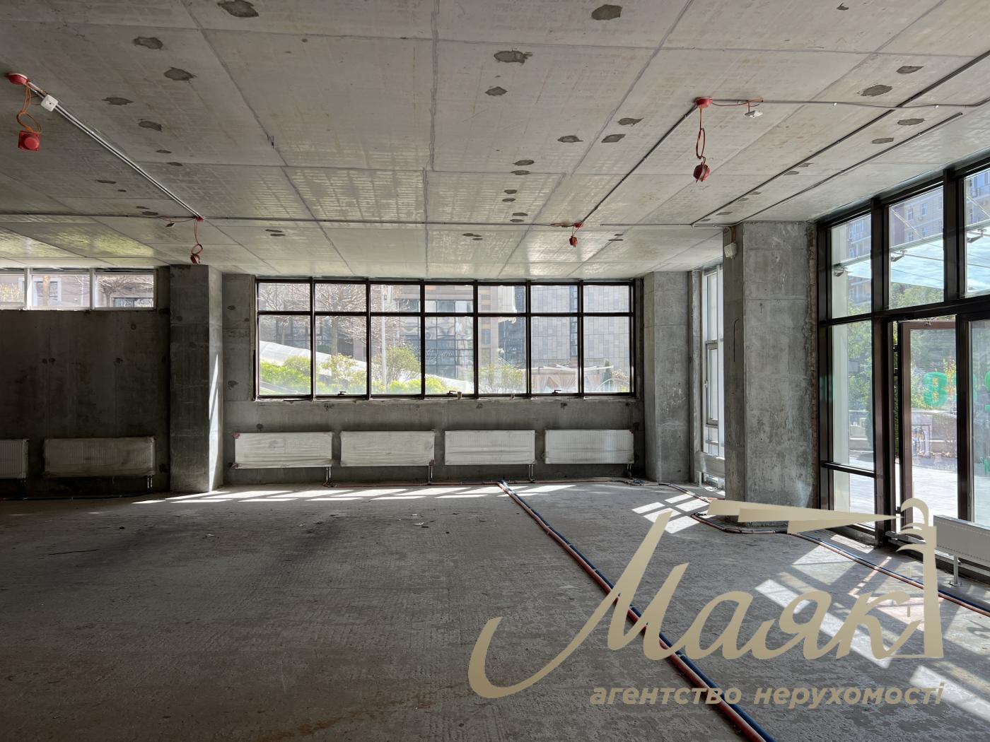 Rent a front office in the residential complex Boulevard of Fountains, at 3 Sapernoe Polye str.