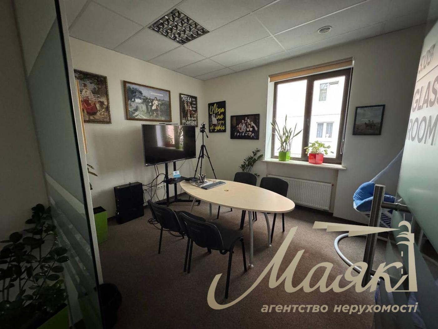 Office for rent 334m2 in BC Britannia Krasilovskaya str. 11, Goloseevsky district.