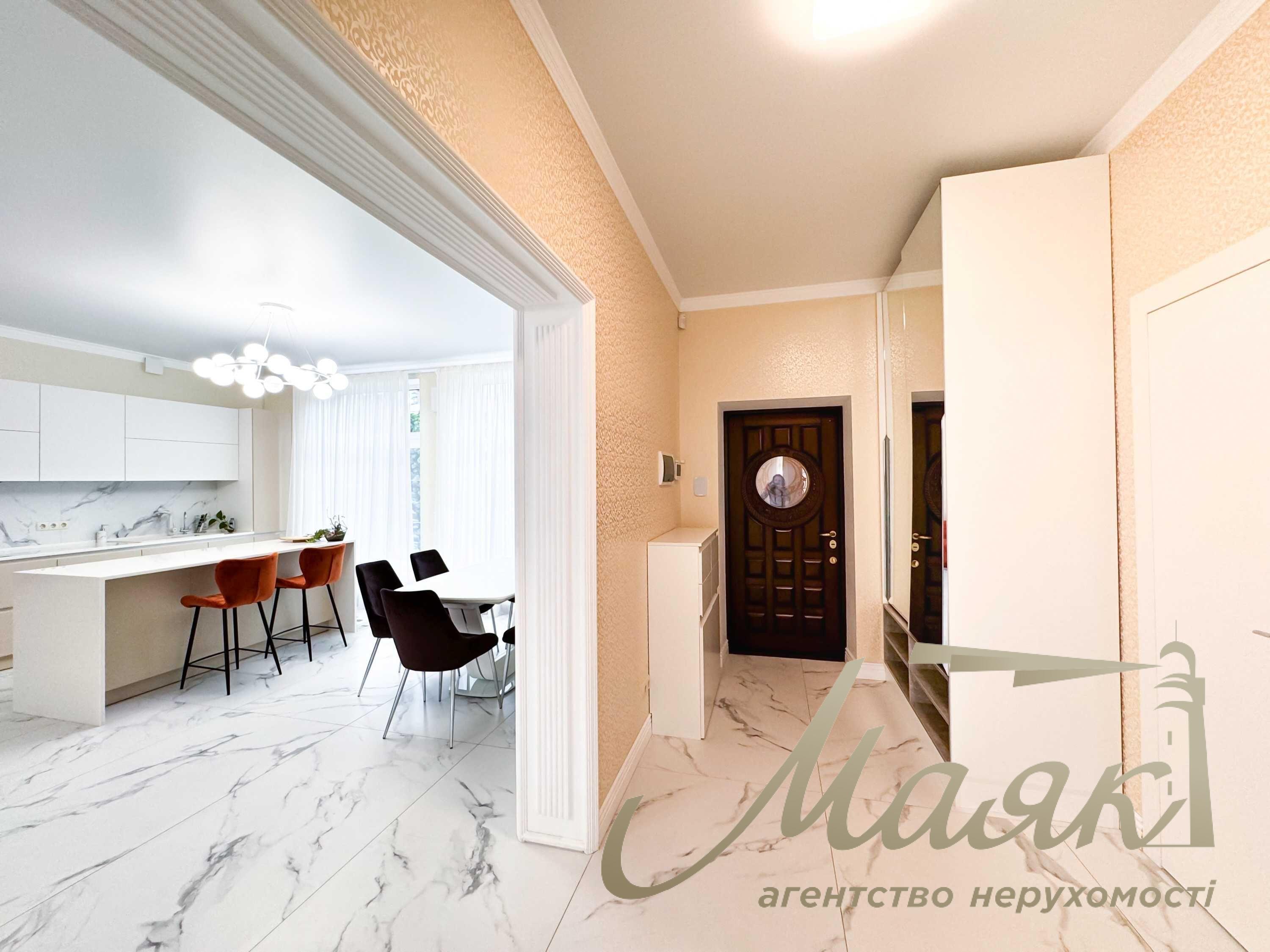 Продаж будинку лісова Буча, з ремонтом 220 м, 10 соток, басейн