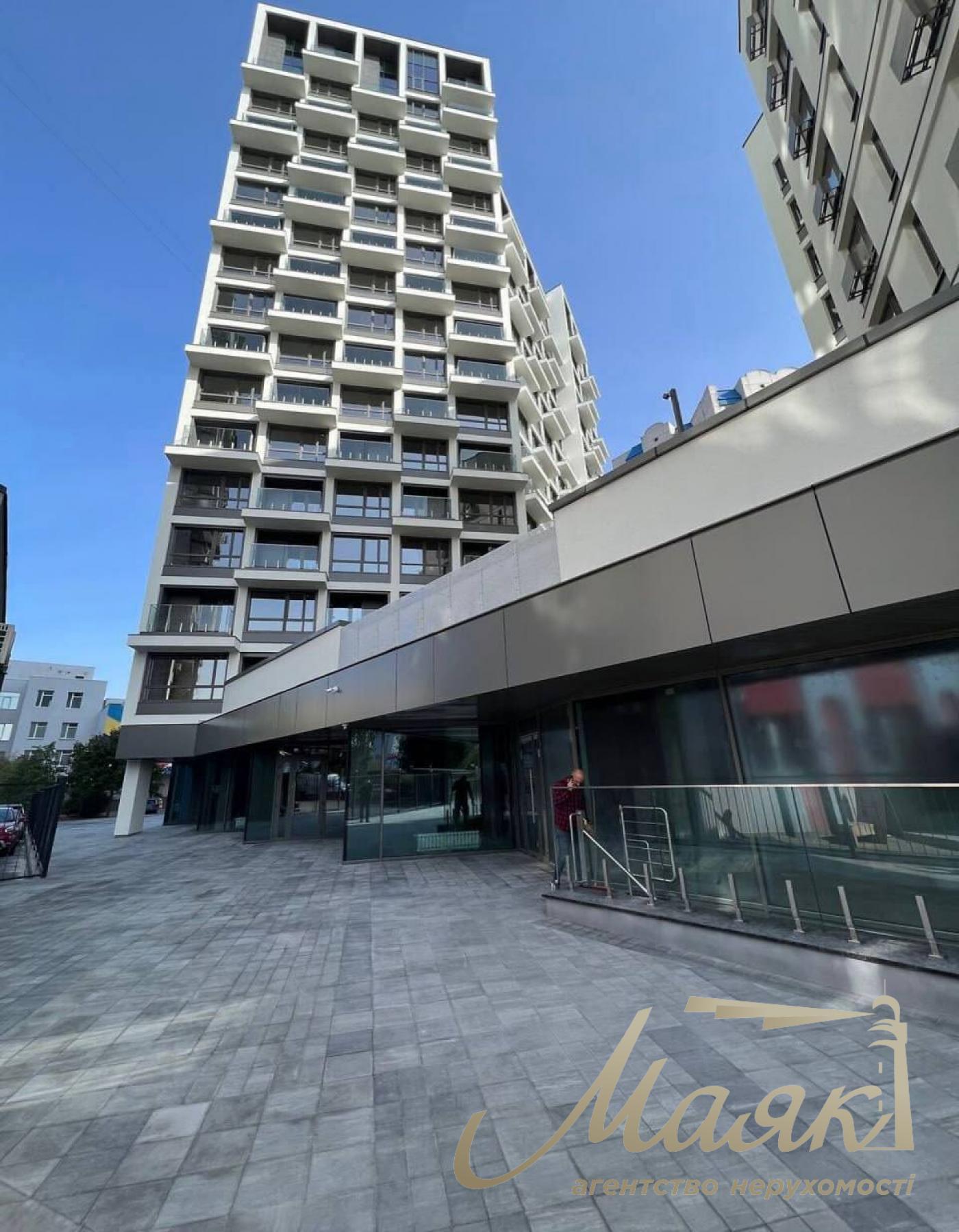 Rent front office, 215 m2, Dragomanova 31A, LCD Kovalskoy