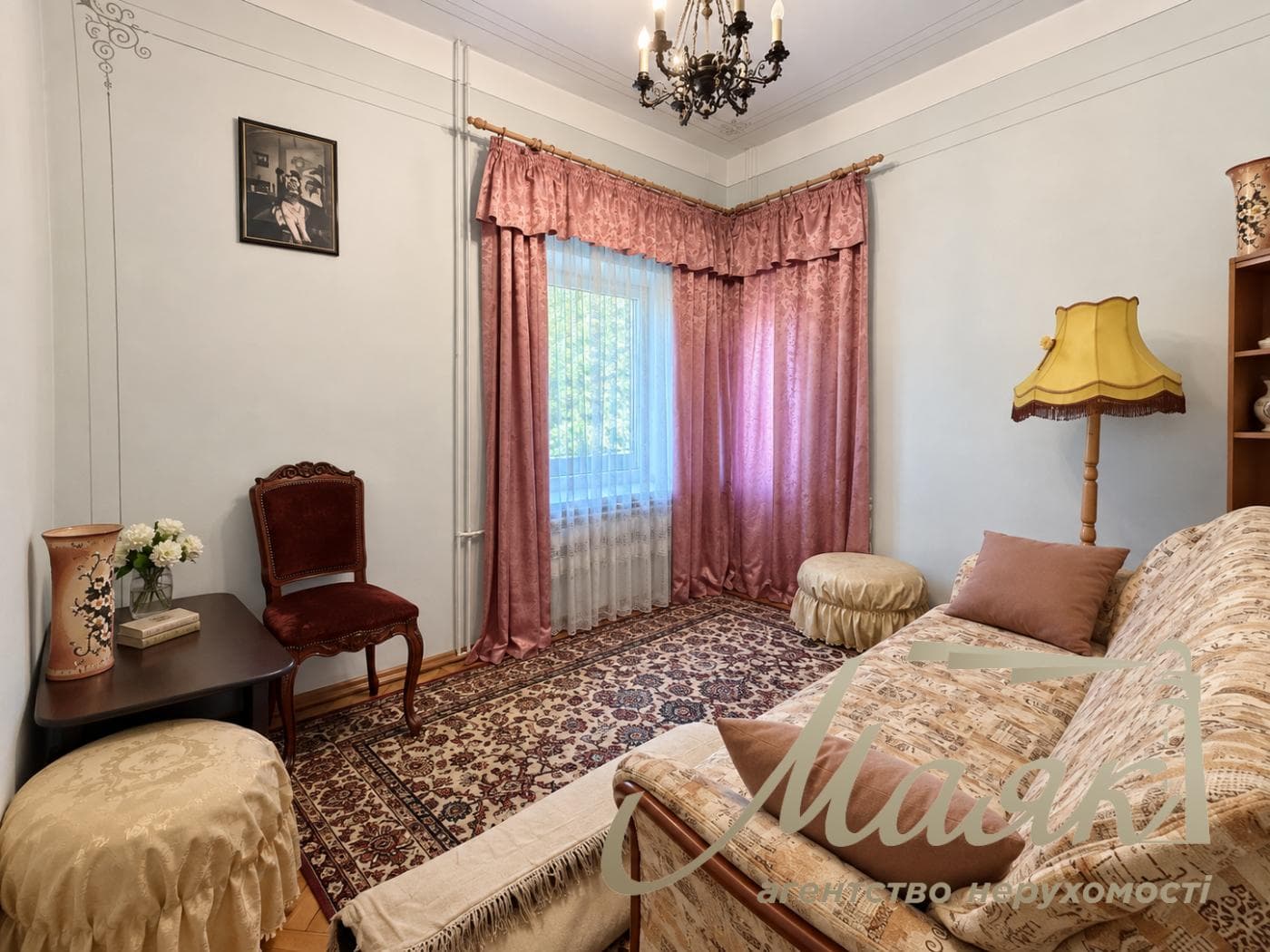 For rent: a two-story house in the town of Kozin/Koncha-Zaspa—207.9 m², 18.55 sotok, Anatoliy Solovyanenko Street, Obukhov direction, Kyiv Oblast.