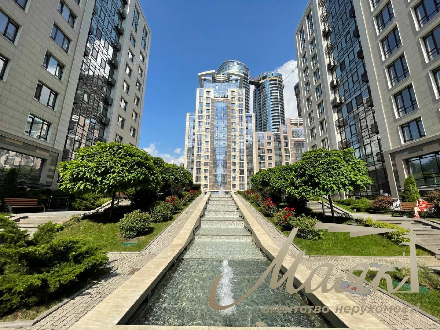 Sale of apartment 176m2 in residential complex Boulevard of Fountains, Sapernoye Pole street, Pechersk, Kyiv