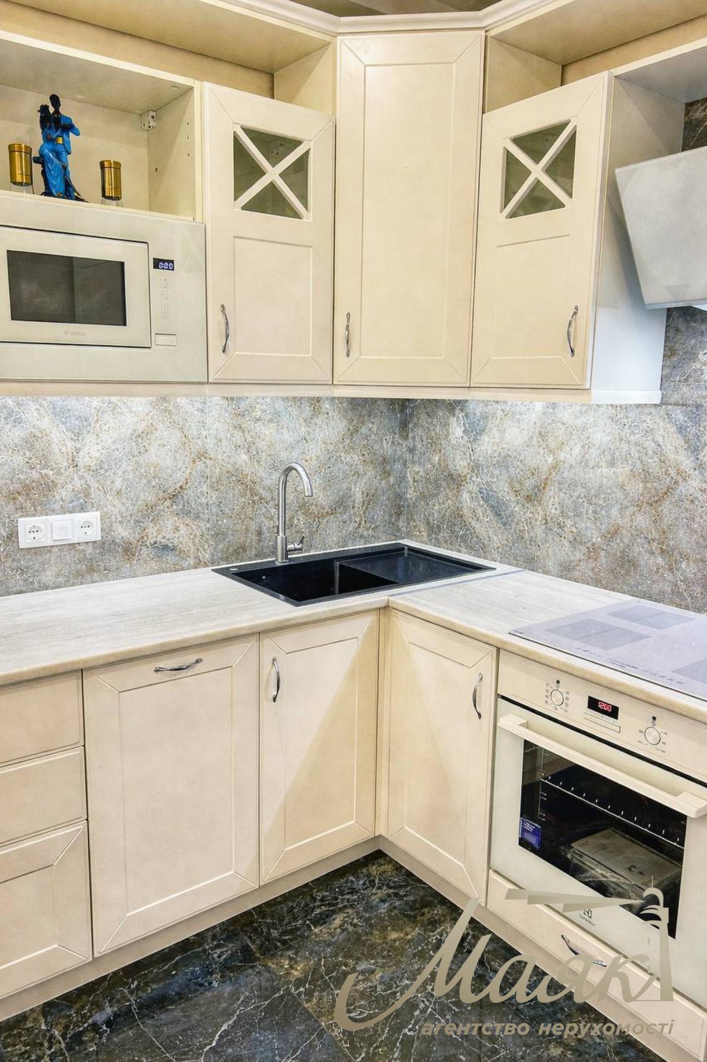 For sale apartment Goloseevo Kiev