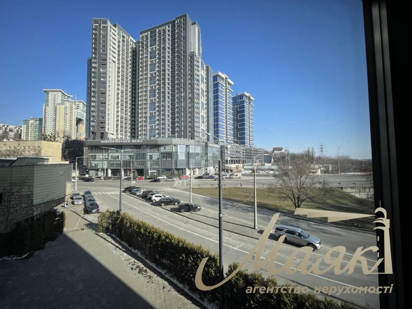 Office rent 280 m2, Boychuk St. 44a, Goloseevsky
