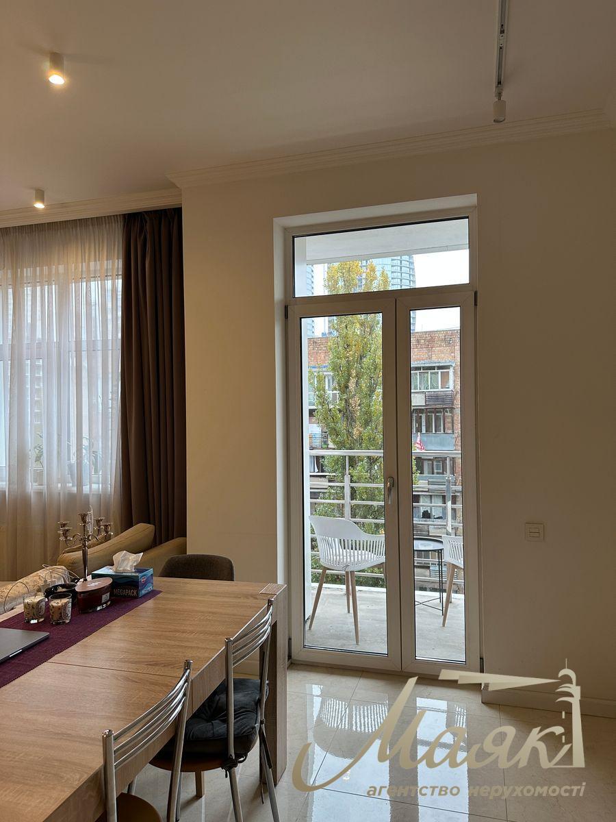 Продаж квартири в ЖК Французький квартал, Саперне Поле вул., 12