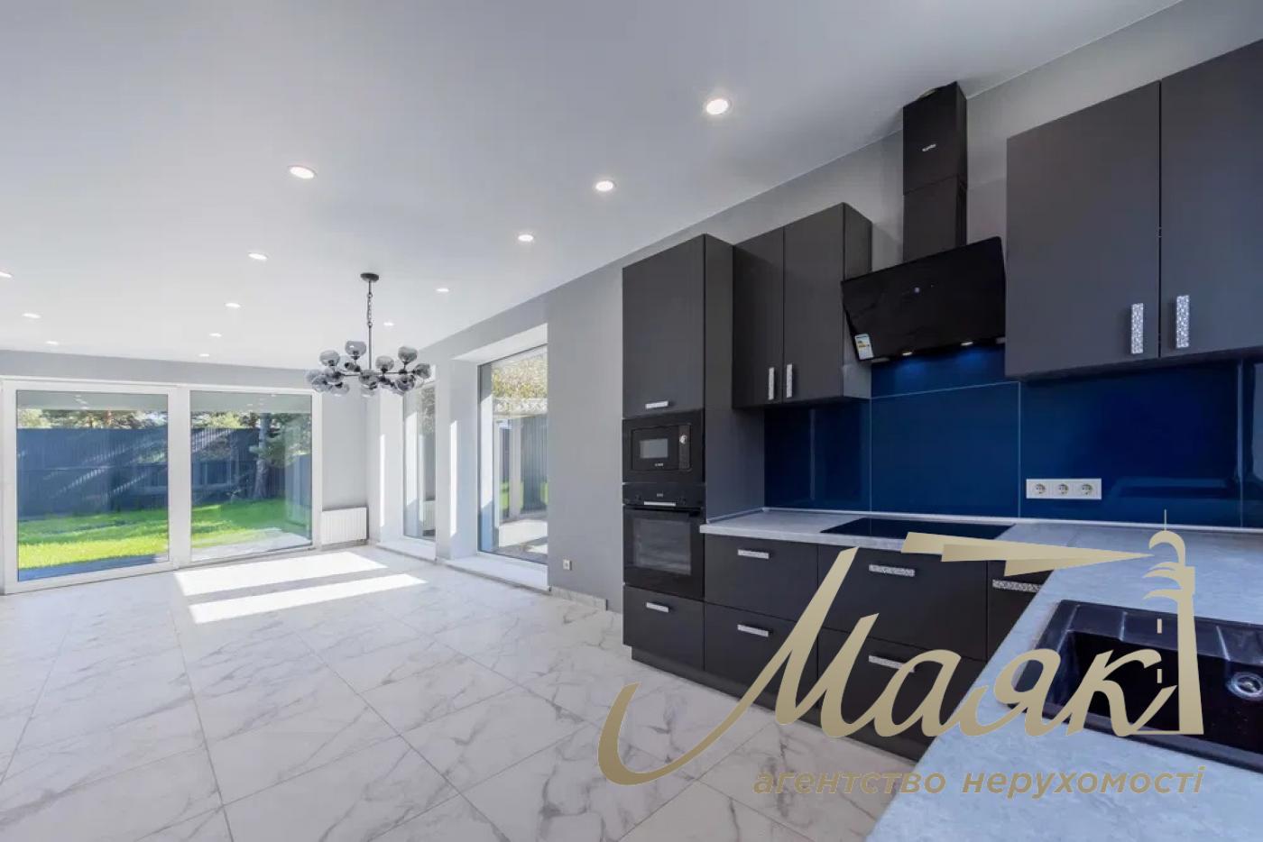 Sale of house in Kozin