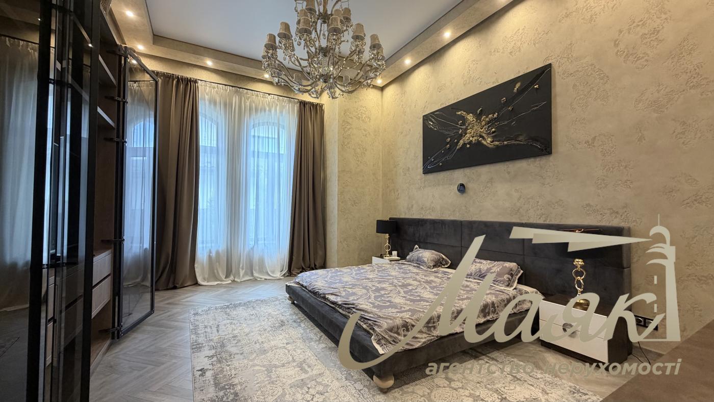 Оренда одноповерхового будинку 250 м² в с. Віта-Поштова в марокканському стилі, Київська область