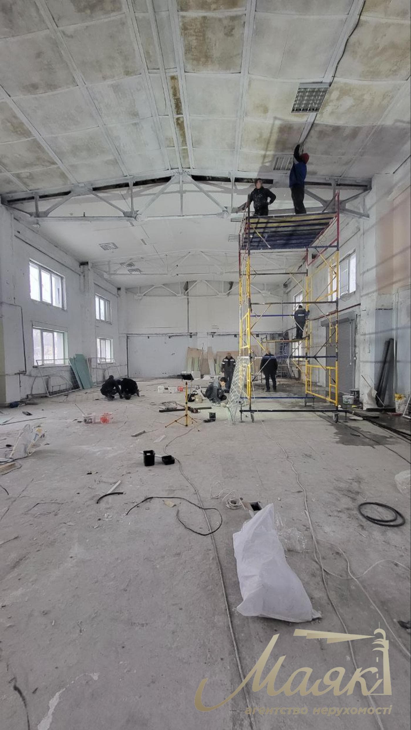 For sale commercial complex Podolskiy district, Kirillovskaya str.