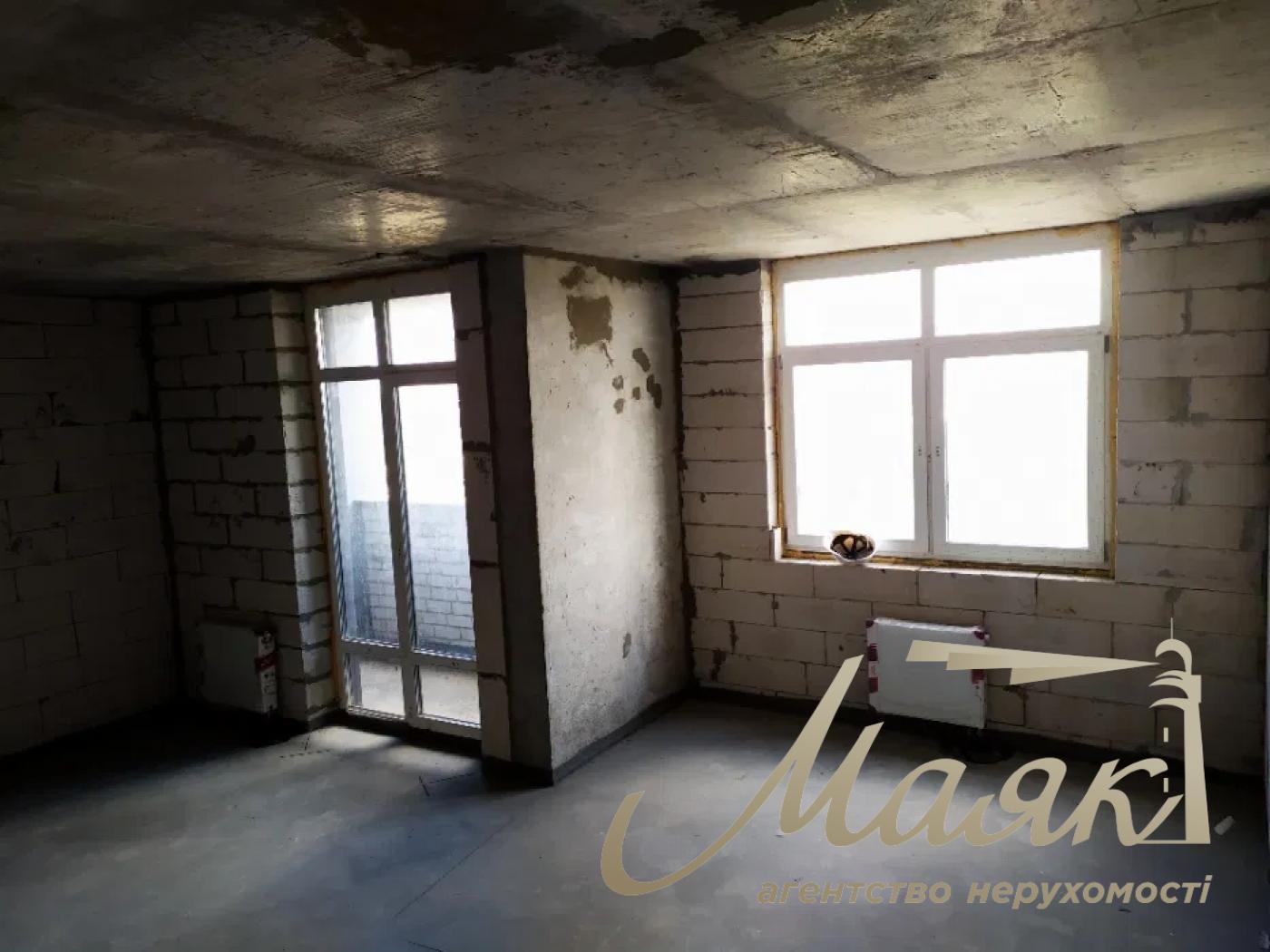 Sale of a two-level 3-room apartment in the Rodnoy Gorod residential complex, Vaclav Havel Boulevard, Otradny