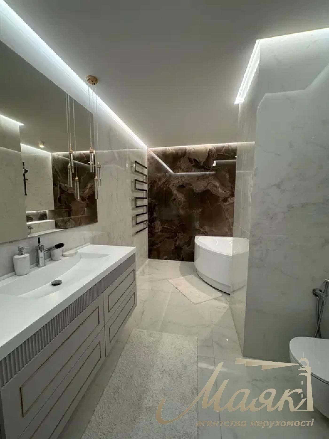 Rent 3k apartment in LCD Barvinok, Dniprovsky district, invertor