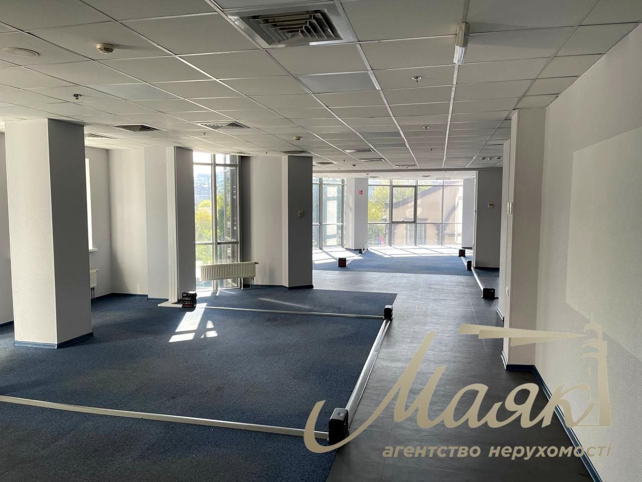 Оренда офісу площею 1500 м² у бізнес-центрі на вул. Фізкультури, 28, Олімпійська