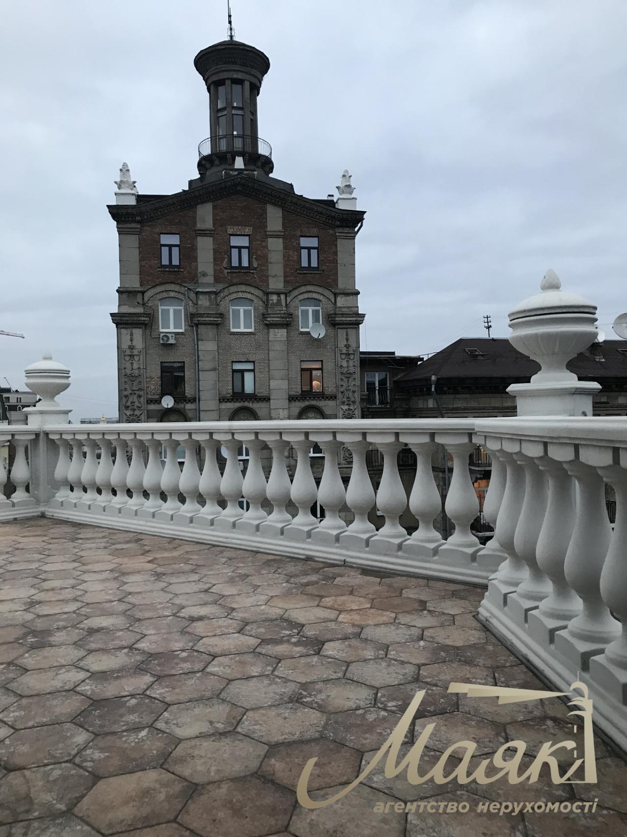 Продаж 3х кімн. квартири 211 м2 + тераса по вул. Круглоуніверситетська, 18/2, Хрещатик, Липки