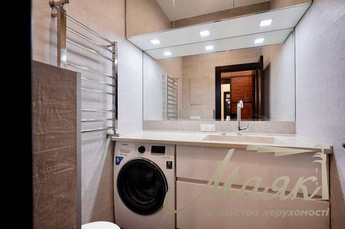 Продажа видовой 1-комнатной квартиры, 75 м2 в ЖК Central Park, Джона Маккейна, Кудри, Печерск