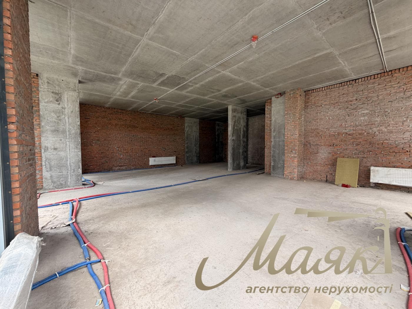 Rent a facade room 182m2, Residential Complex Novopecherskie Lipki
