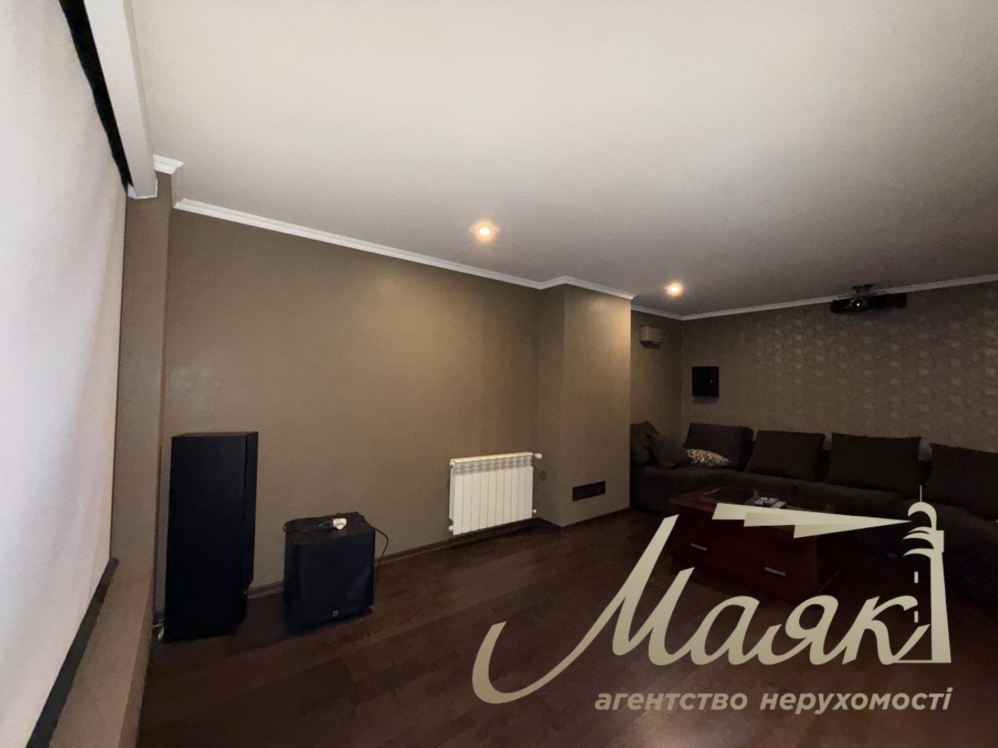 Оренда будинку 400 кв.м з тенісним кортом, великою зеленою територією | Бориспільський район| с.Гора