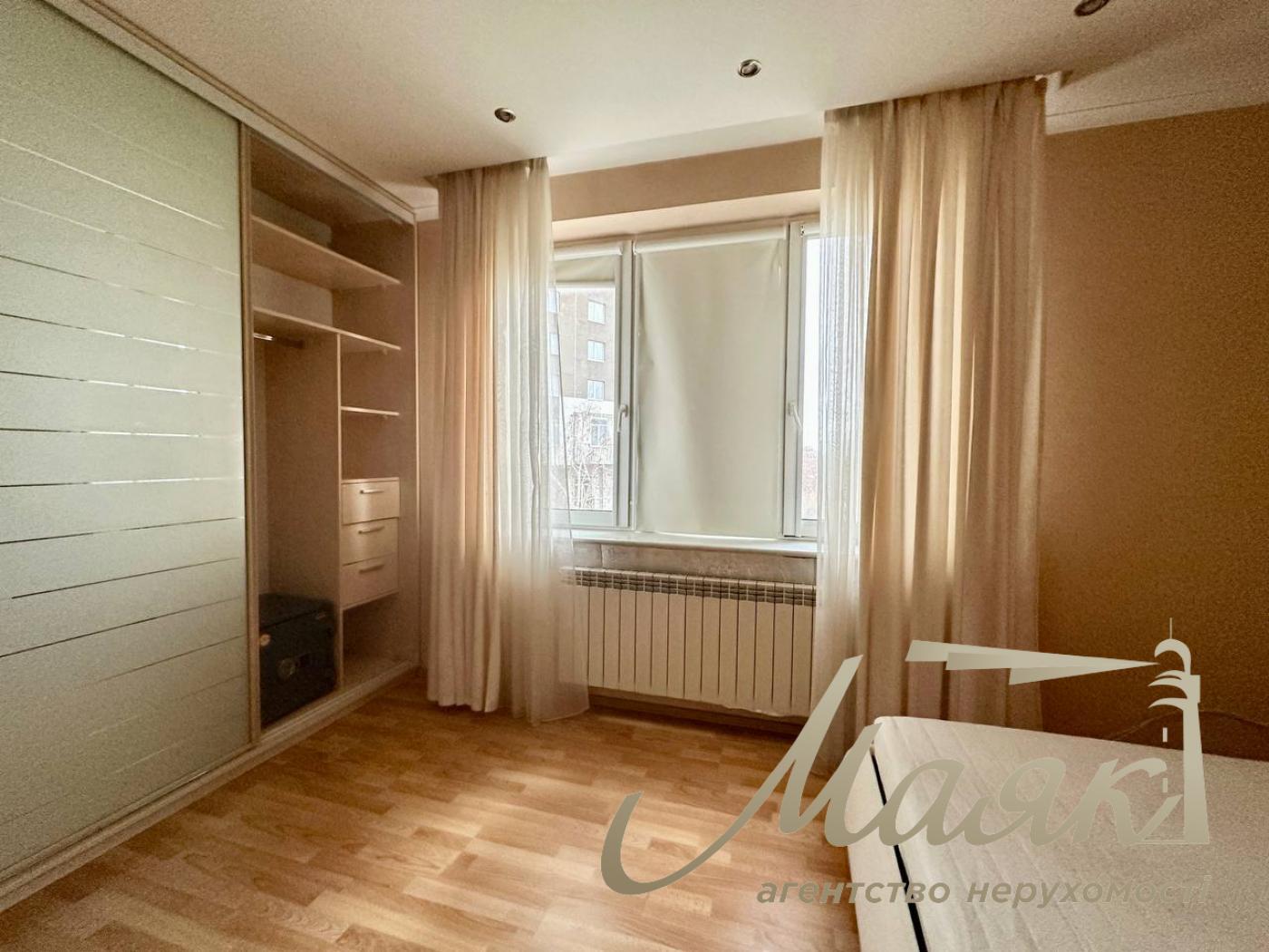 Аренда 3-х комнатной квартиры по ул.Степана Руданского 4-6,метро Сырец.