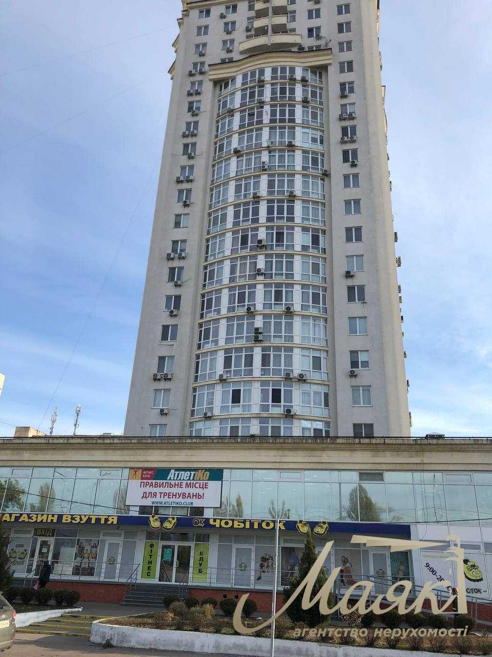 Продажа фасадного помещения с арендатором 789м2 на Оболони