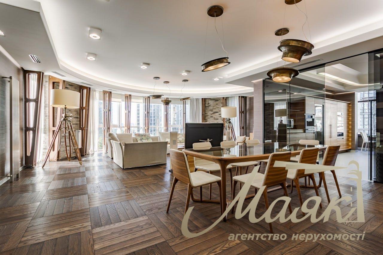 Rent 5-room apartment Residential Complex Novopecherskie Lipki, Verkhoglyada str.