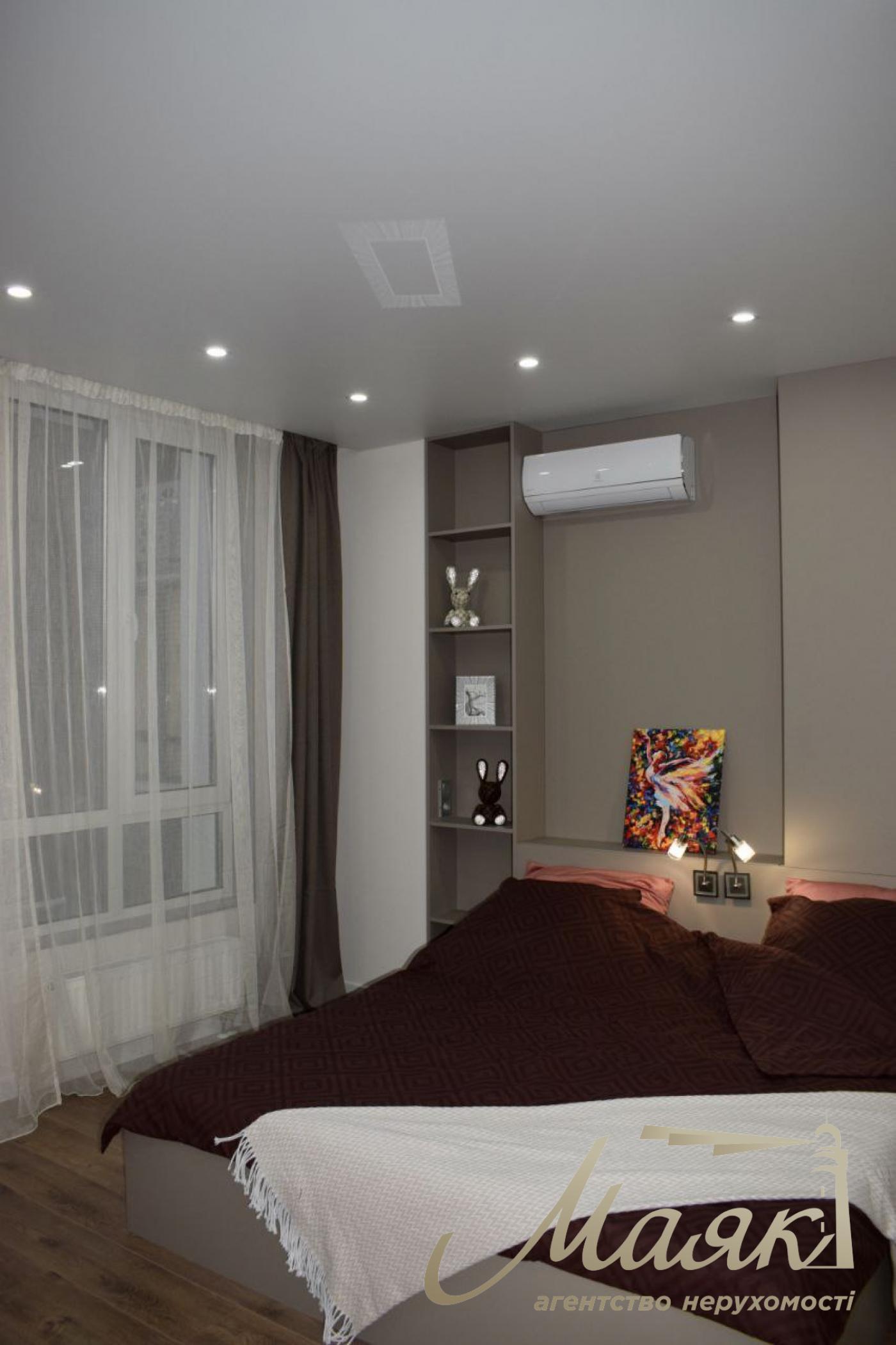 Продаж 1-к квартири 70М2 Бойчука Михайла вулиця 41 ЖК "Новопечерська Вежа"