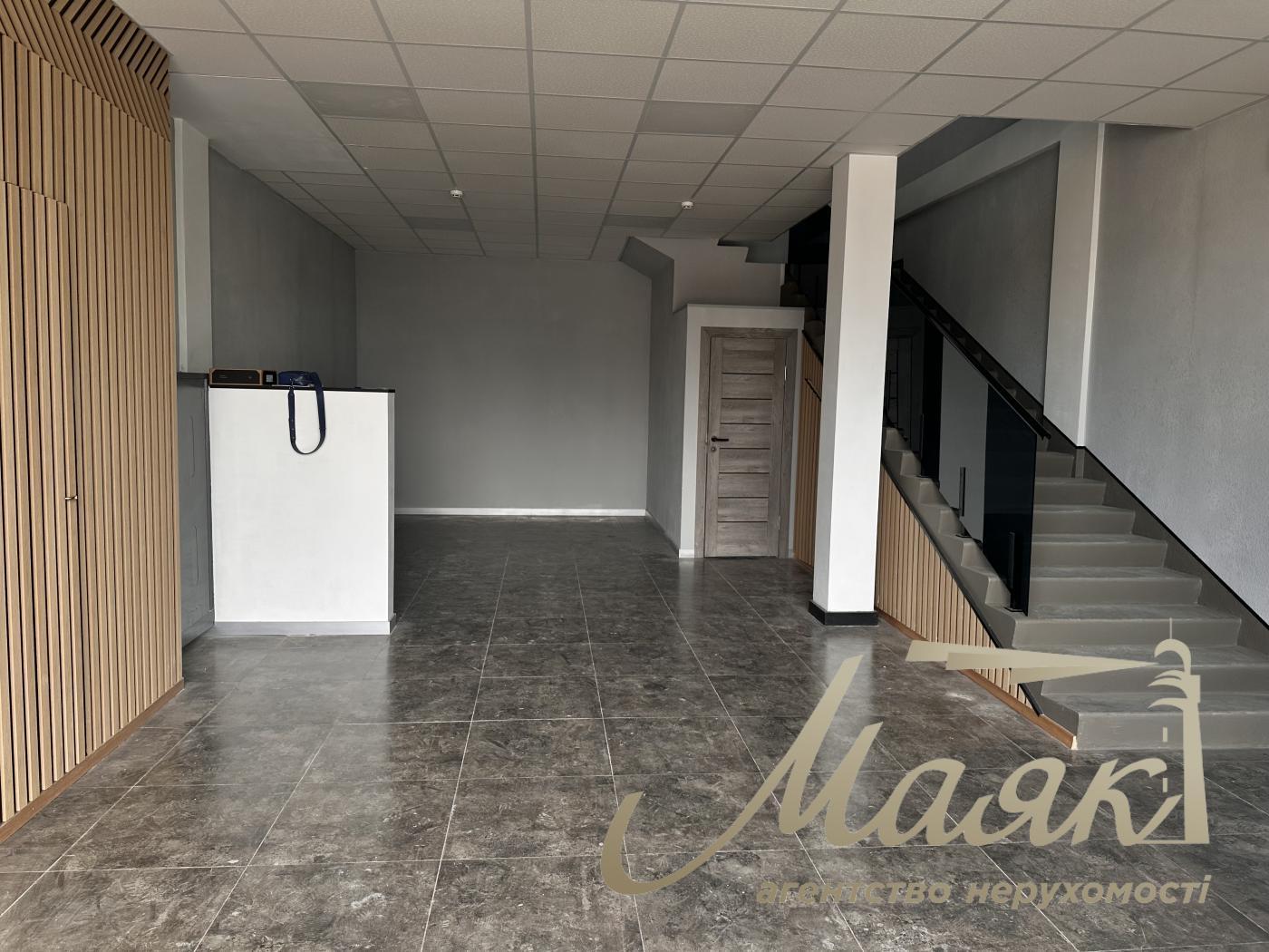 Оренда фасадного комерційного приміщення в ЖК River Stone, Осокорки.