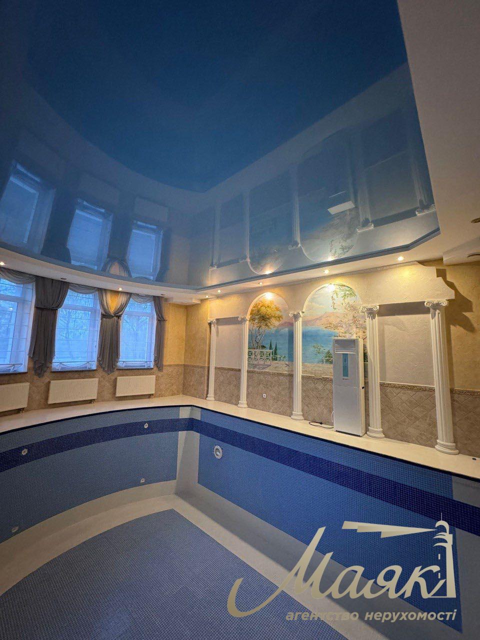 Rent a house 470m2 with access to water in SMT Kozin/Koncha zaspa