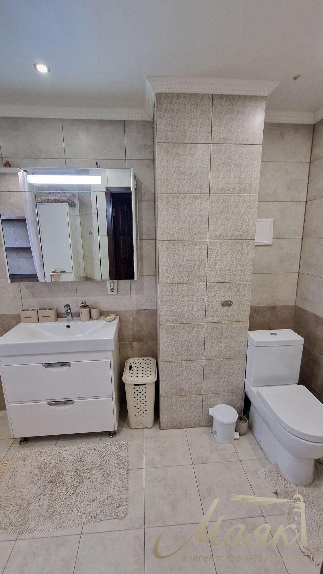 Оренда 2-поверхового будинку (100 м²) на 8 сотках землі в с. Гнедін