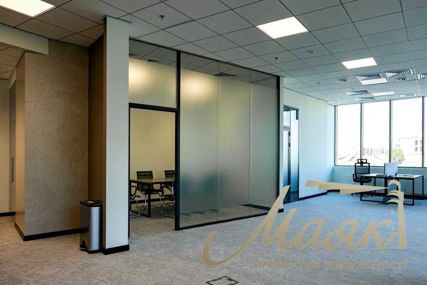 Оренда офісу 165м2 в БЦ Сенатор вул.Князів Острозьких 32/2, Печерськ