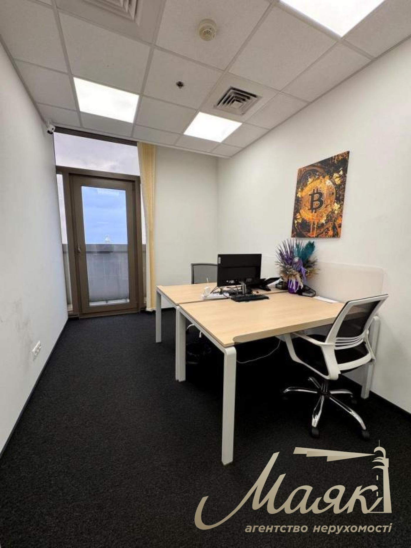 Оренда офісу 200 м.кв у БЦ Леонардо, вул. Богндана Хмельницького