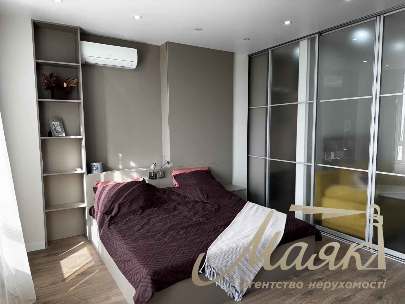 Продаж 2-х кімнатної квартири в ЖК Новопечерська Вежа