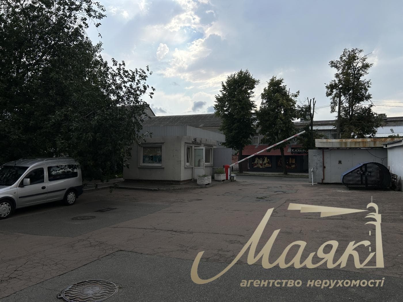 For sale commercial complex Podolskiy district, Kirillovskaya str.
