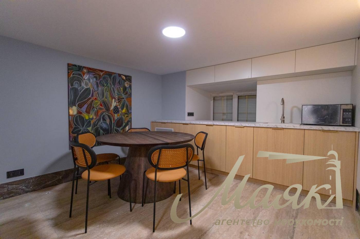 Аренда офиса (120м2) ул. Саксаганского, 58