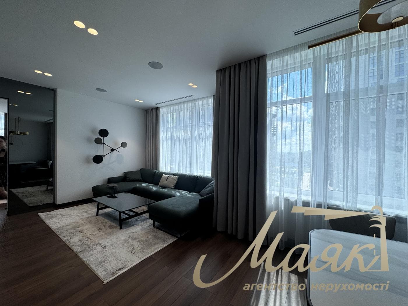 Продажа 3к квартиры 150м2 в ЖК Новопечерские липки, Драгомирова 17, Печерск, Киев