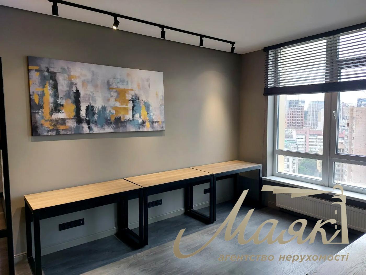 Office for rent 47m2 on Zhilyanskaya str. 68, Kadorr, Olimpiyskaya