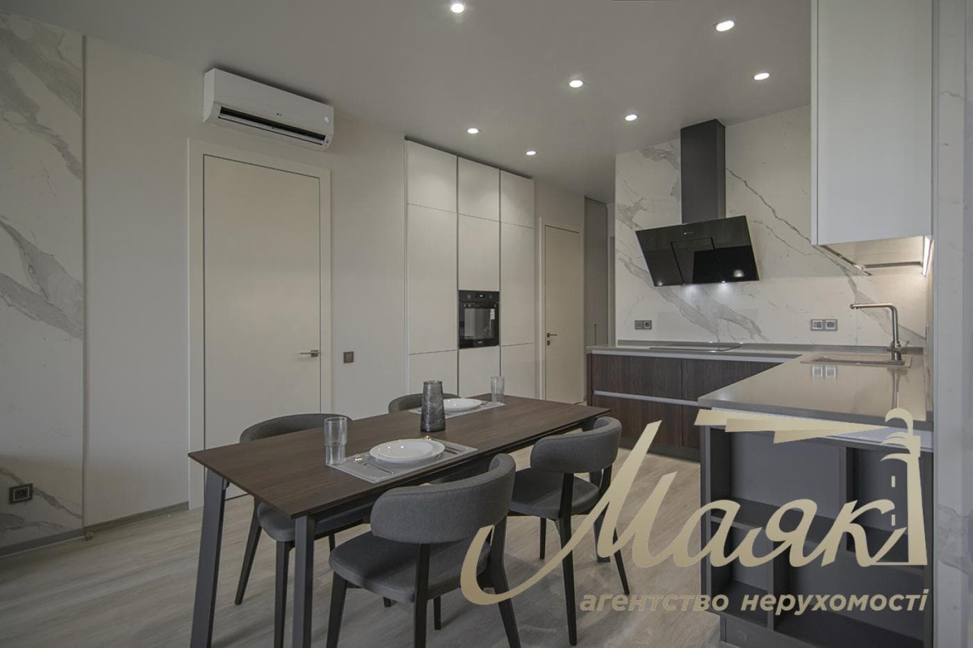 2-Bedroom Apartment for Rent on Antonovych Street, Atlantic Residence Center, Holosiivskyi District