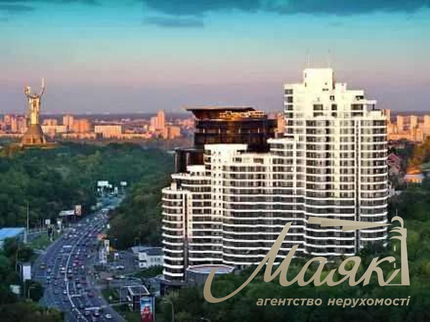 Sale of a penthouse in the residential complex "Pechersky", Bolsunovskaya Street, with two terraces