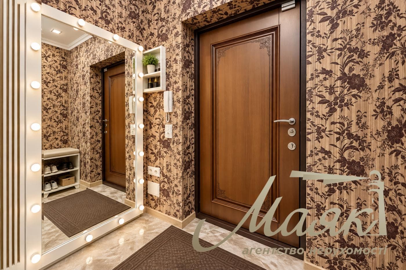 Продажа 4х-комнатной квартиры 118.6м2 в ЖК Подол Град, ул. Дегтярная 19, Подол, Киев