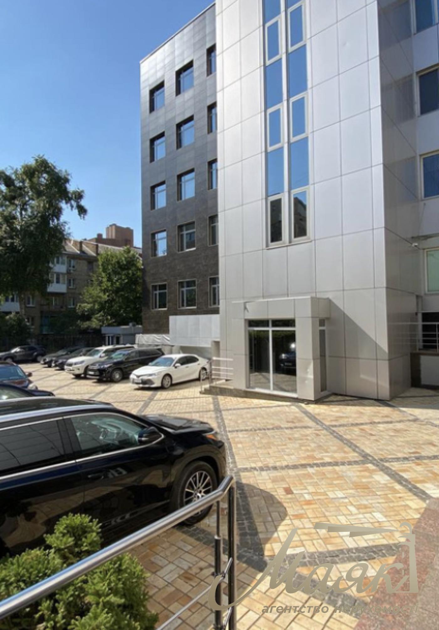 Rent office, building st. Kovpaka 29, Pechersk, Kyiv