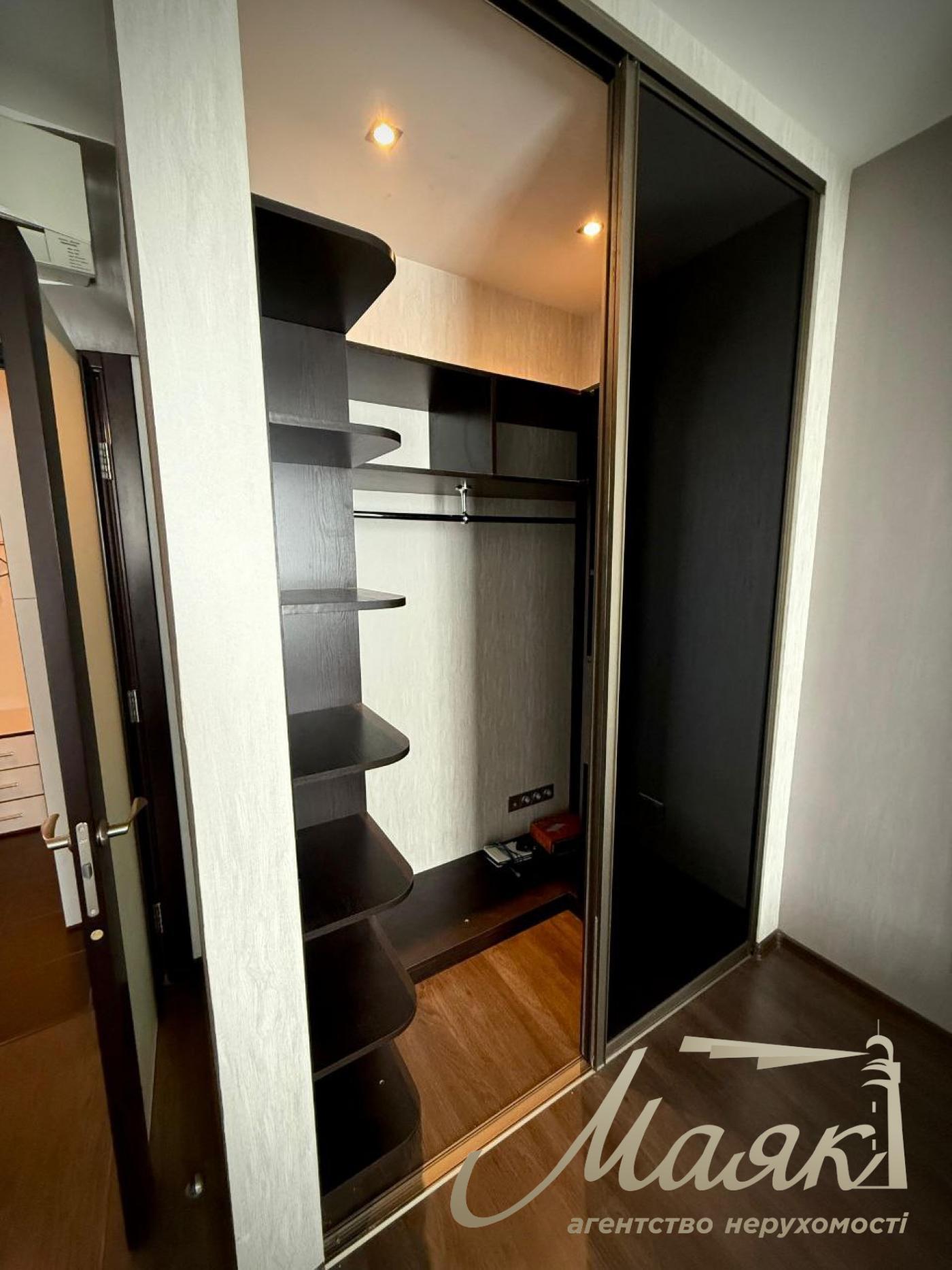Rent 2k apartment in LCD Silver Breez, Dniprovska embankment 1