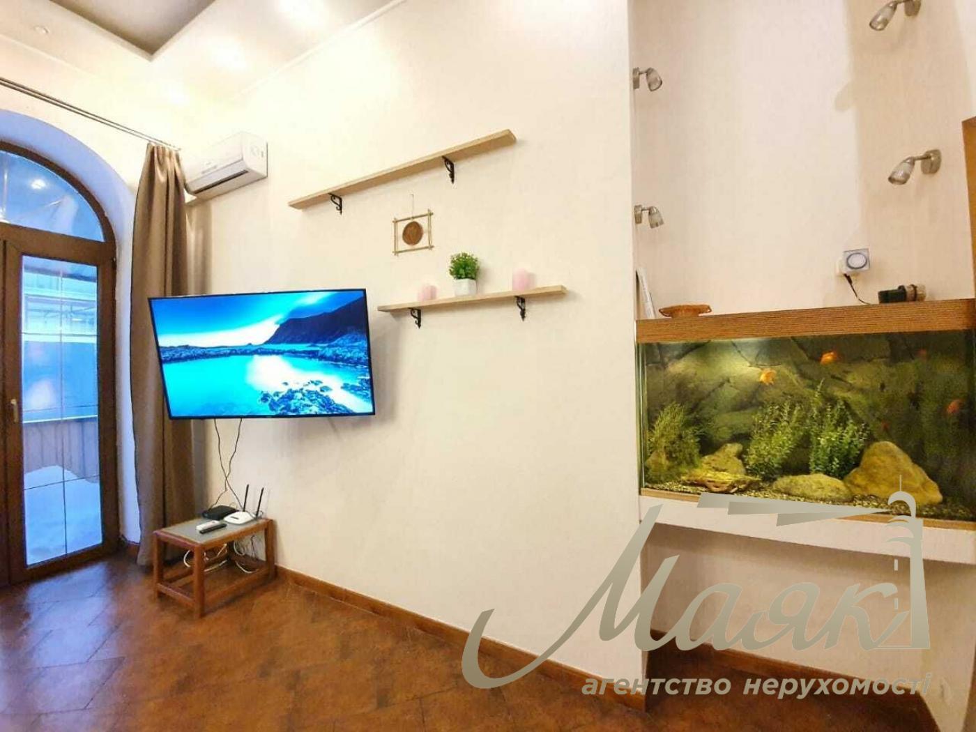 Оренда 2-х кімнатної квартири вул. Еспланадна, Бессарабка