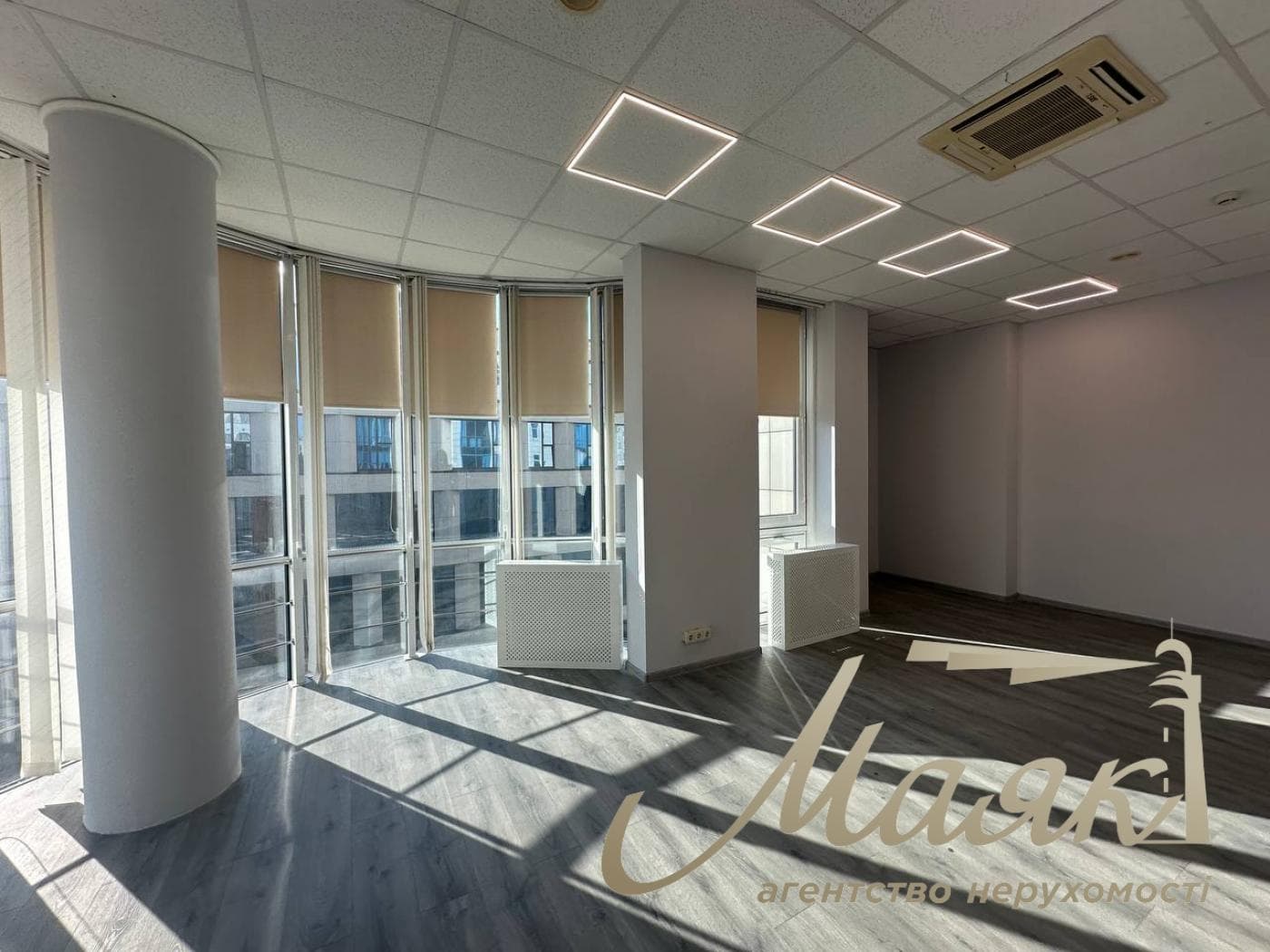 Оренда офісу площею 500 м² на провулку Крестовому, 2, Арсенальна.