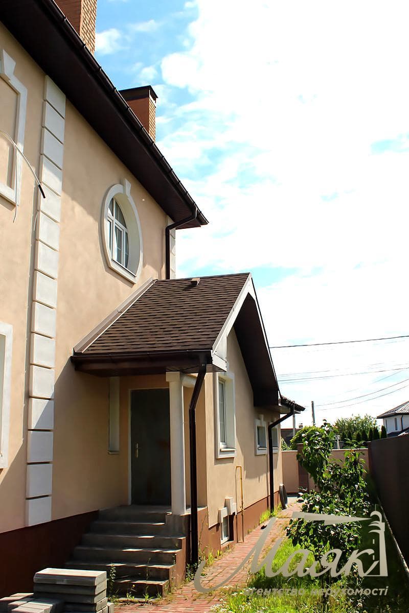 House for sale 261.6m2 in Gatnoye village, near Kiev Ozernaya street, Kyiv-Svyatoshinsky district.